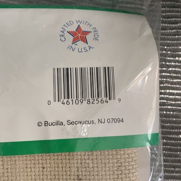 Bucilla Christmas Counted
Cross-Stitch Advent Calendar Kit Mr
& Mrs Claus 82564 - Picture 5 of 14